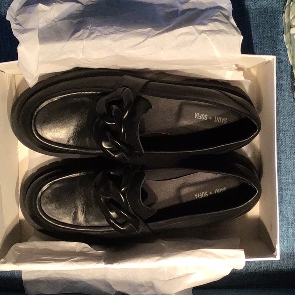 Saint & Sofia Black Loafer